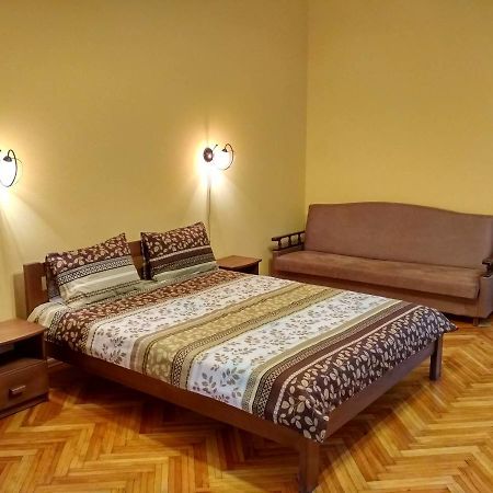 Apartment On Virmens'Ka Street إلفيف المظهر الخارجي الصورة